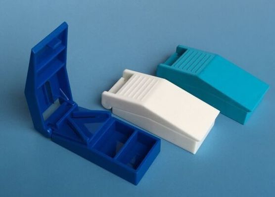 OEM CE Approved Plastic Pill Cutter Small Pills Box With Cutter Pill Dispenser Box
