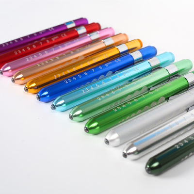 Mini-Wiederverwendbares Blitzlicht mit Pupillenmessgerät und Lineal Weißlicht LED-Torche